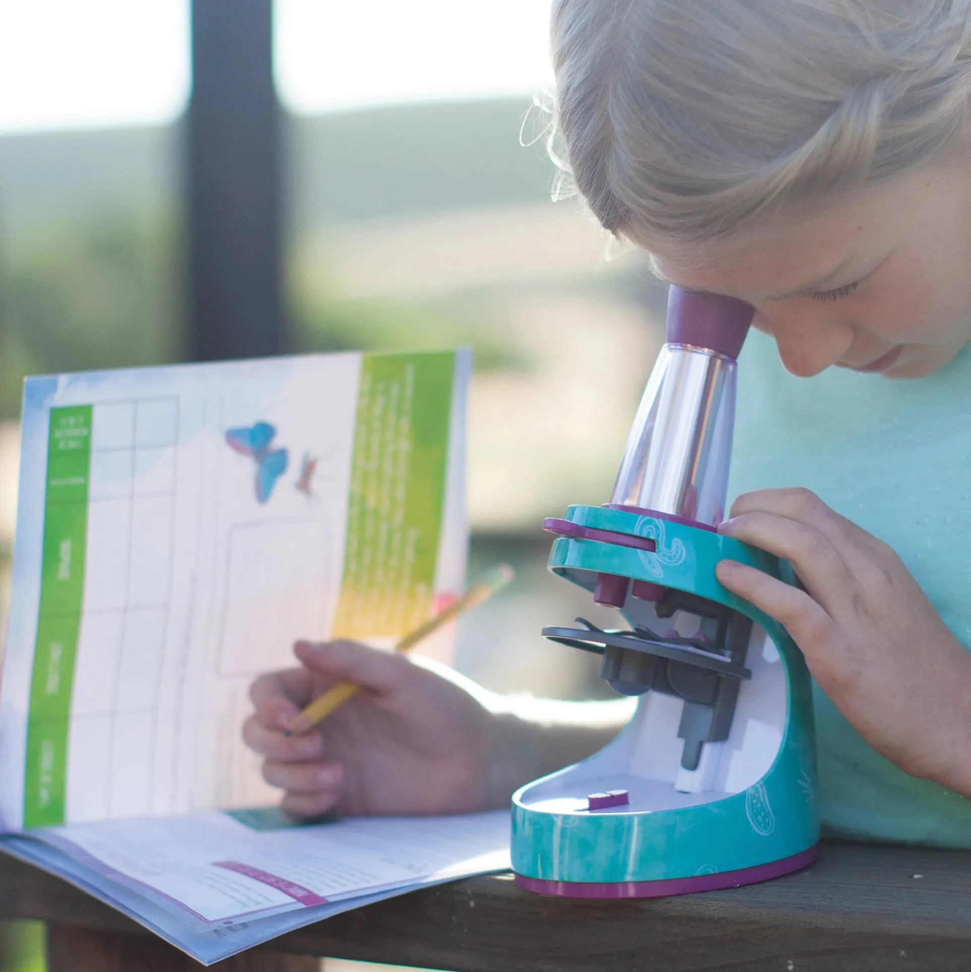 Educational Insights Nancy B's Science Club Microscope & Activity Journal Kit