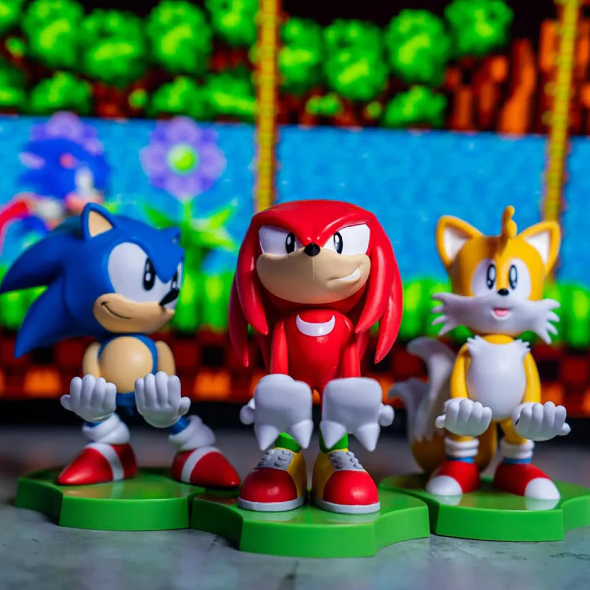 Exquisite Gaming Sonic Sliding - Earbud & Phone Holder