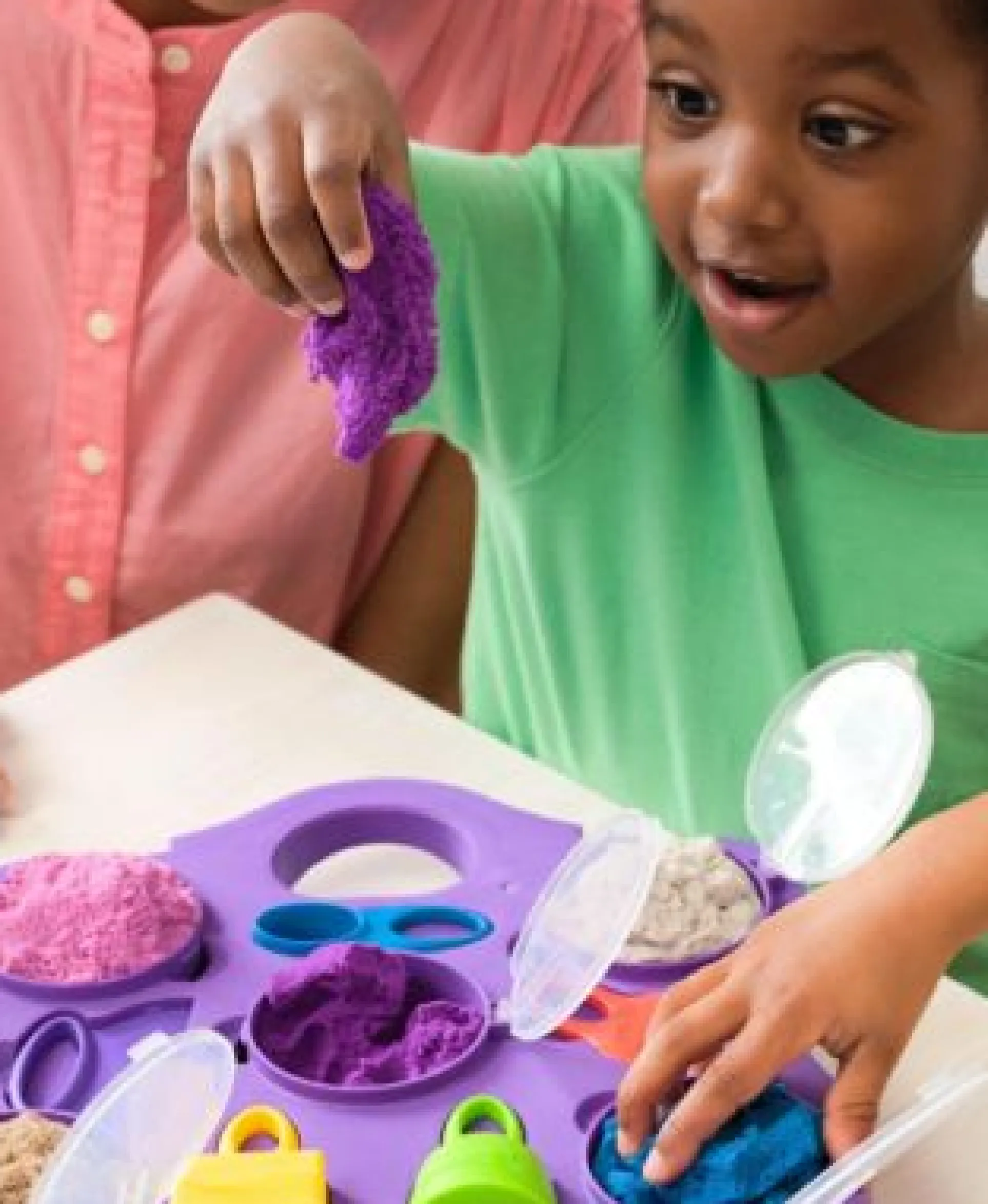 Kinetic Sand - Variety Case with Beach Sensory Toys - Colorful Play Series
