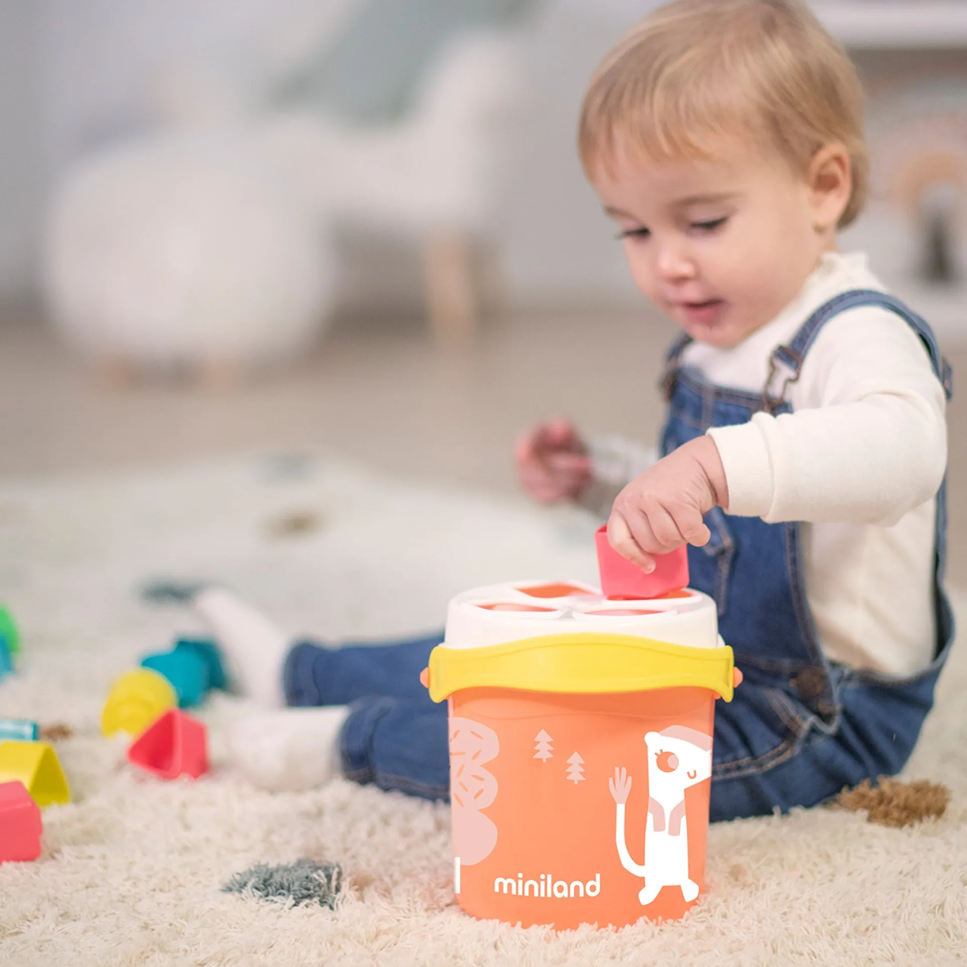 Miniland Shape Sorting Bucket – Playful Salmon