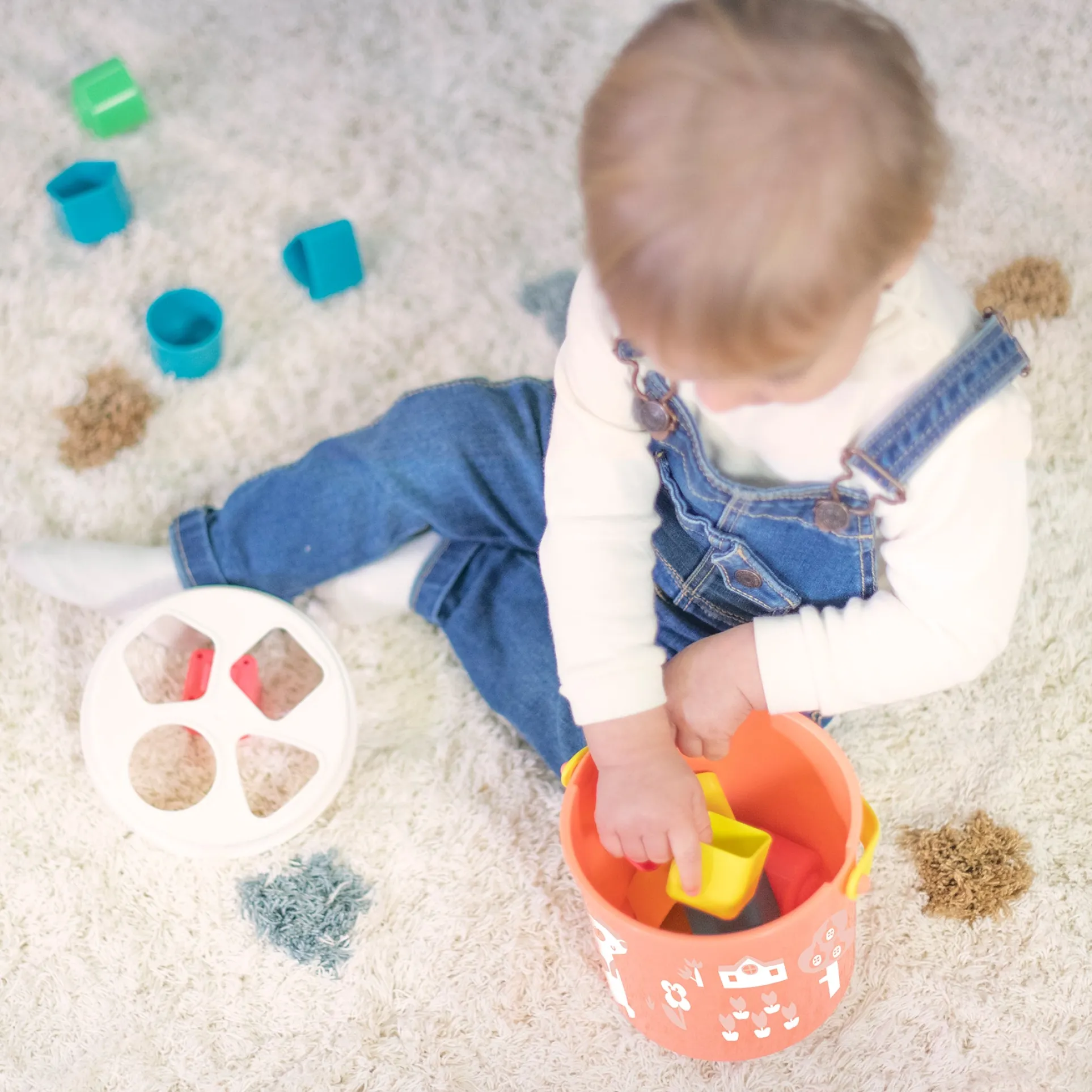 Miniland Shape Sorting Bucket – Playful Salmon
