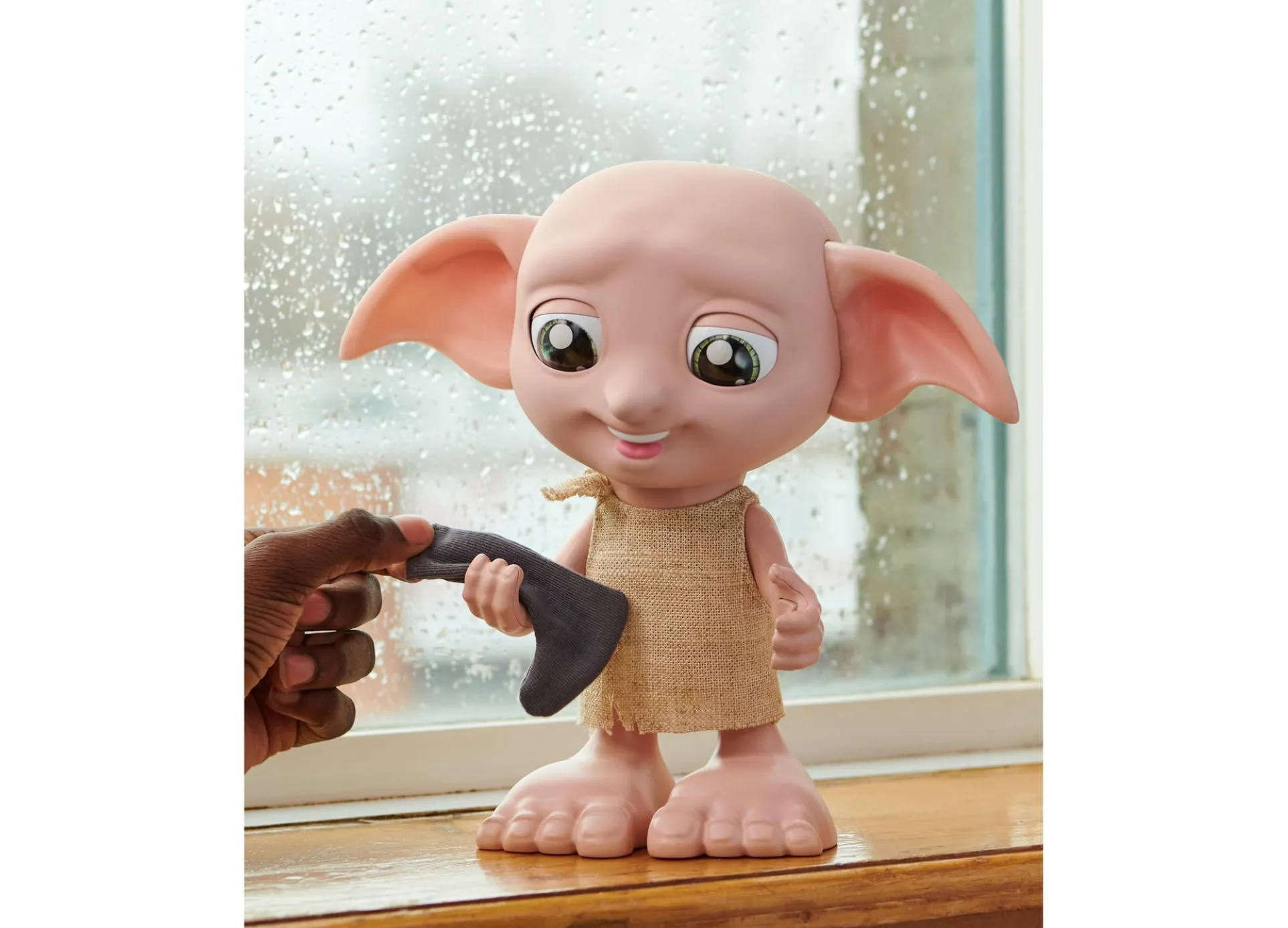 Wizarding World Harry Potter - Interactive Magical Dobby Doll with Sock